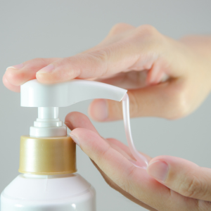Milyen hatással van a folyékony szappan a bőrre?